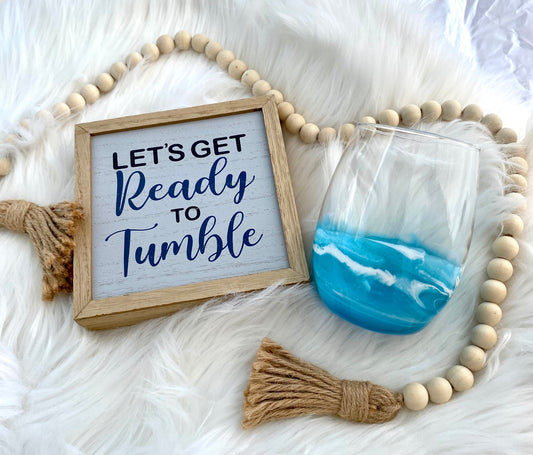 Alcohol ink glass. You can order a set or just one. If you want a set, send me a message.