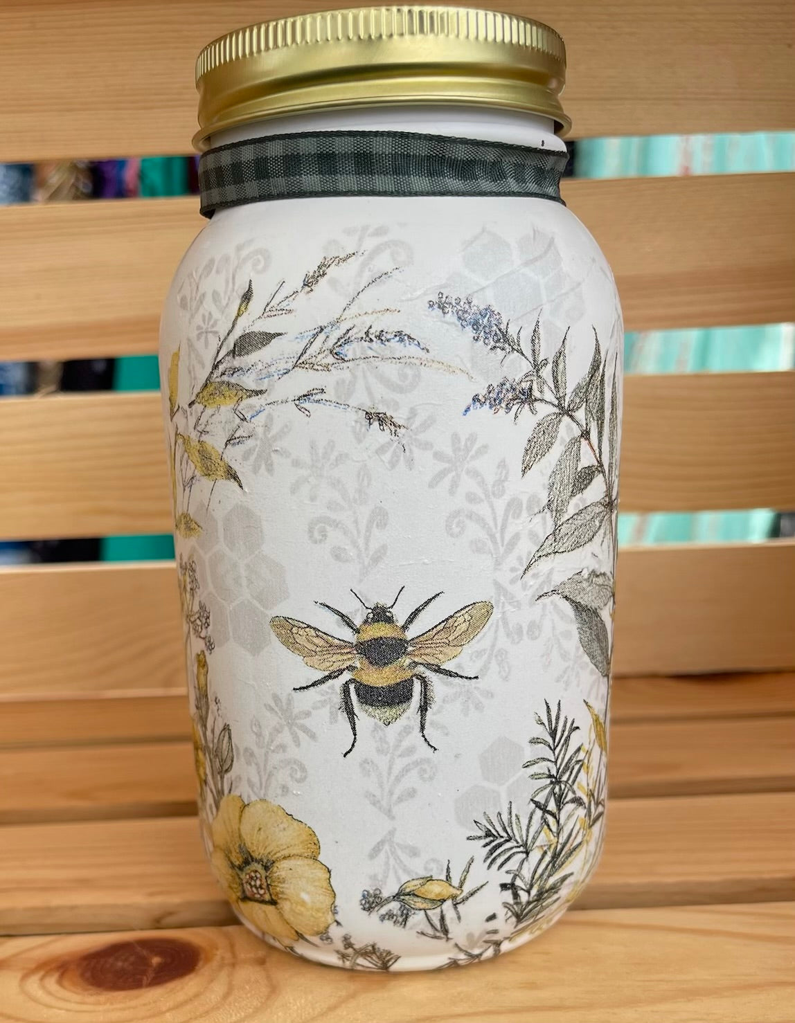 Queen Bee Mason Jar Tissue Holder