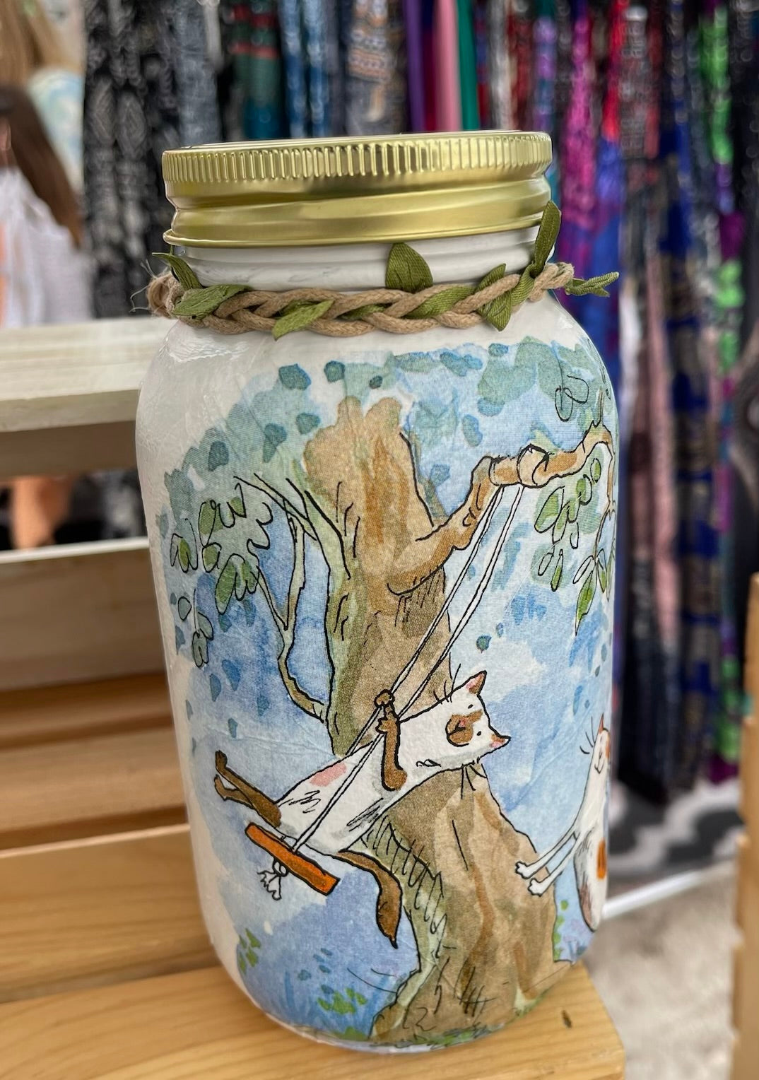 What are friends for… Mason Jar Tissue Holder